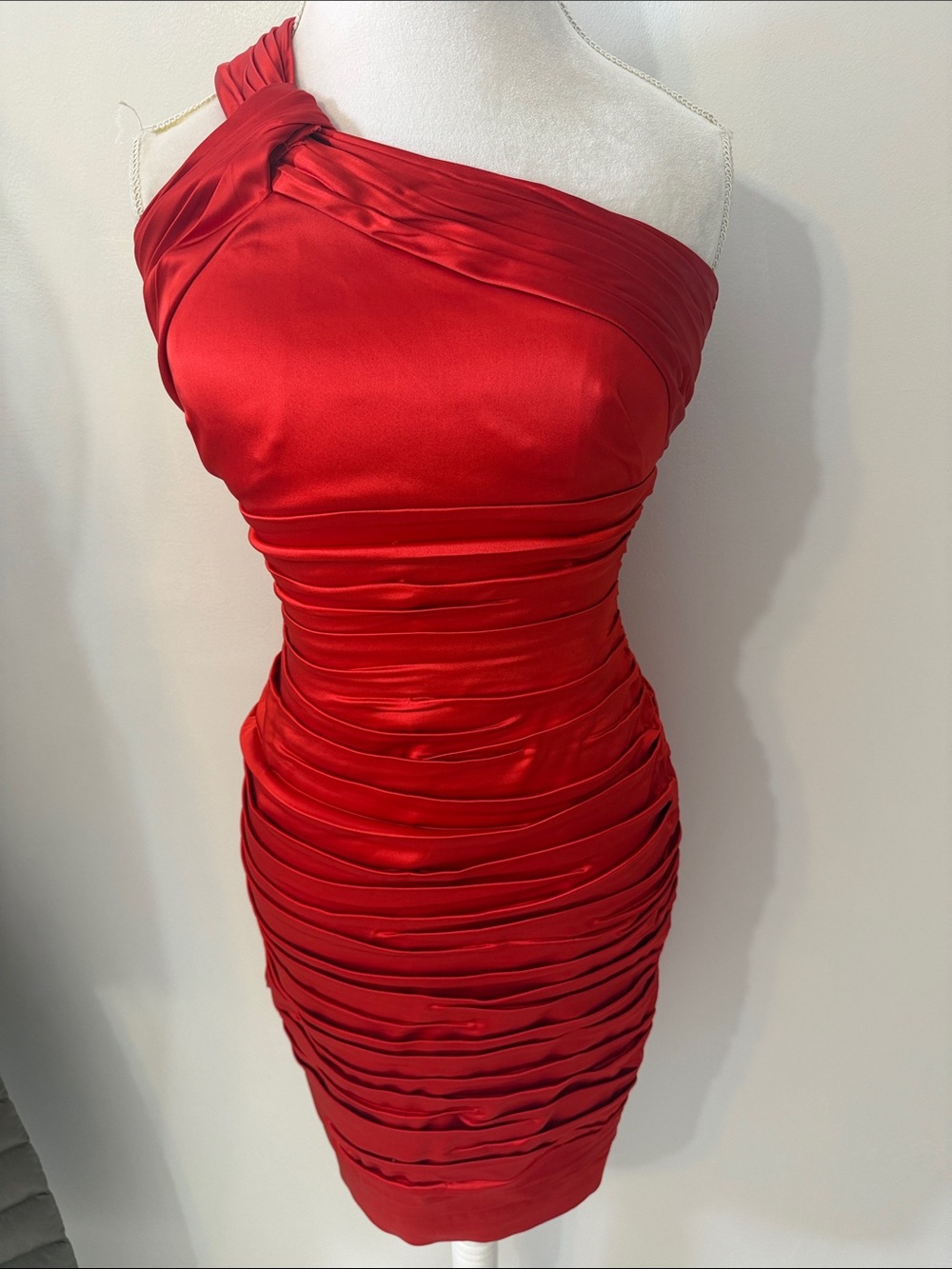Calvin Klein One-Shoulder Red Ruched Cocktail Dress Sz 6